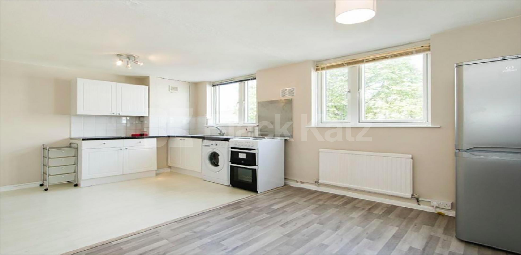 			LET , 4 Bedroom, 1 bath, 1 reception Apartment			 Amina Way, London Bridge/Bermondsey Borders